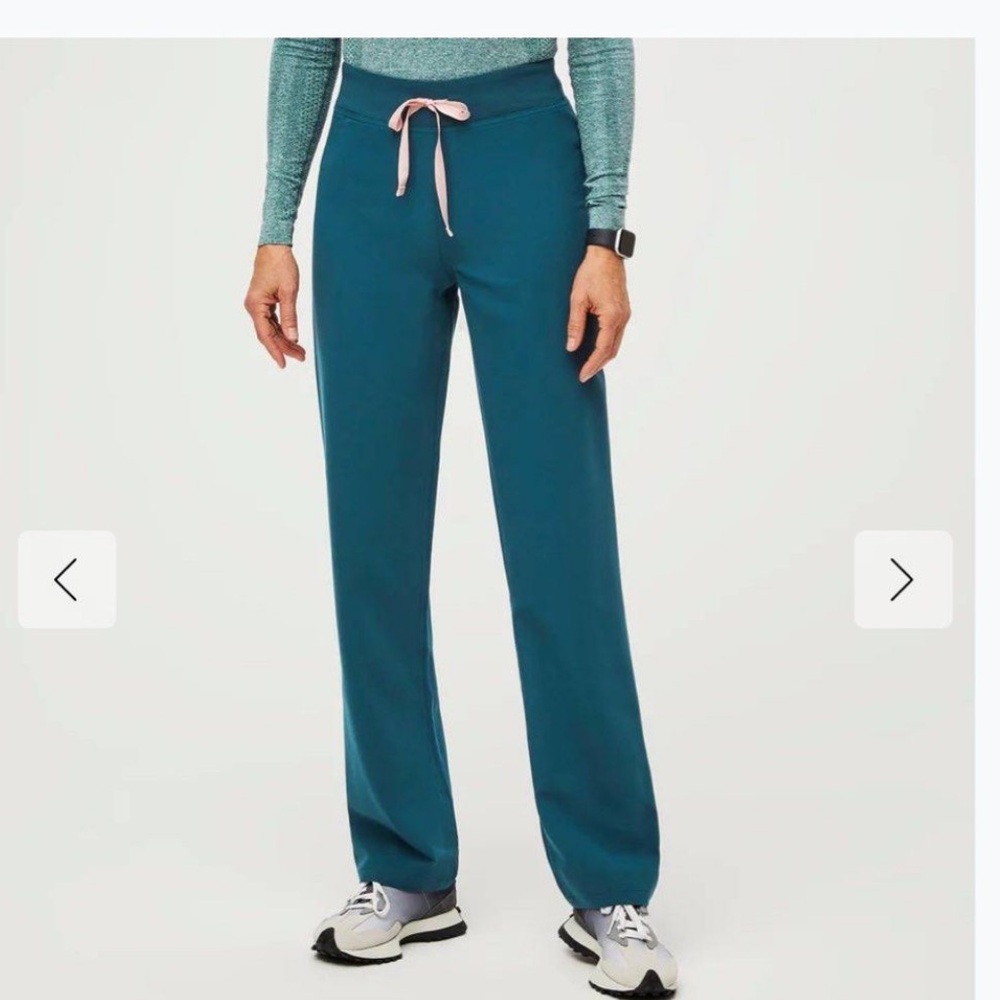 FIGS Technical Collection Caribbean Blue Women’s Small Great Condition